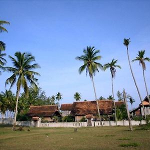 Terrapuri Heritage Village, Penarik
